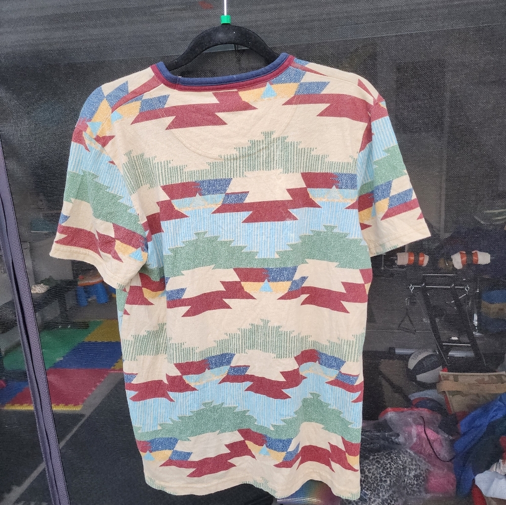 Hollister shirt 👕 - Picture 2 of 4